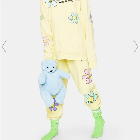 By Samii Ryan Lil Thang Pigment Dyed Hoodie - Picture 4 of 11